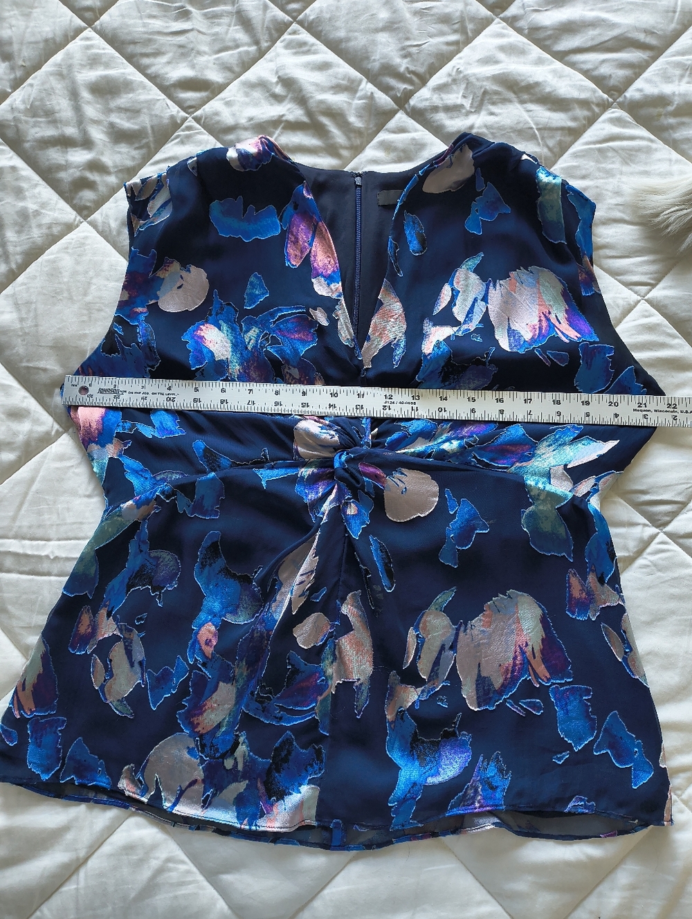 White House Black Market Dressy Top - Picture 3 of 5